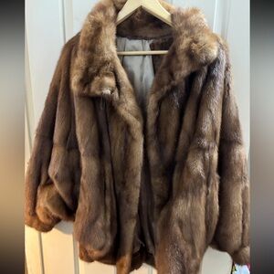 Elegant Bergdorf Goodman Fendi mink Teddy Jacket